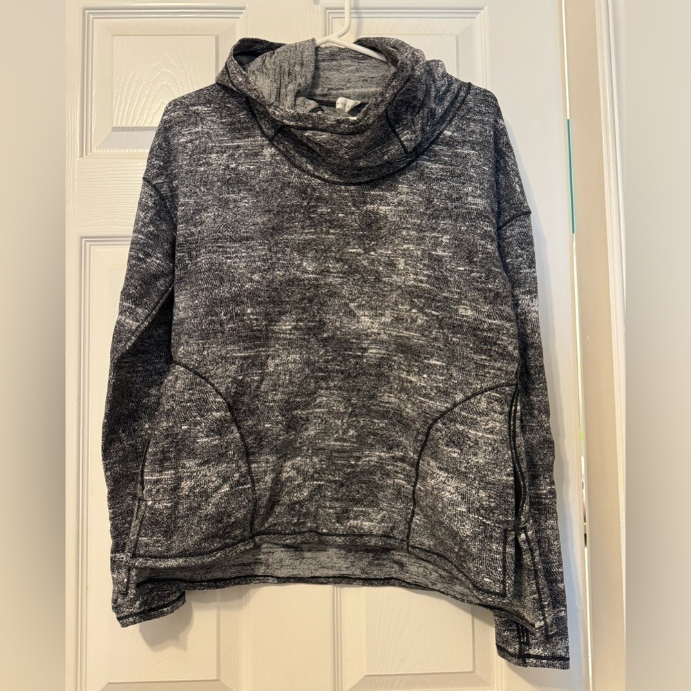 Lululemon Forever endeavour long sleeve size 8 euc